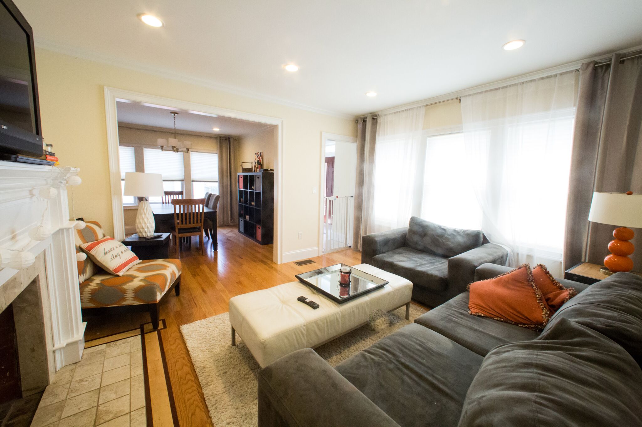 4 bed, 2 bath apartment for rent at 3537 Beaconsfield St Unit 1, Washington Square — photo 5 of 17