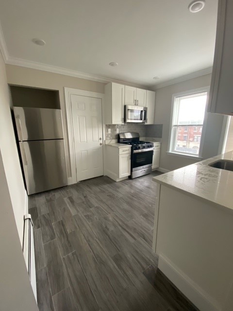 4 bed, 1 bath apartment for rent at 3 Cambridge St Unit 3, Allston — photo 1 of 11