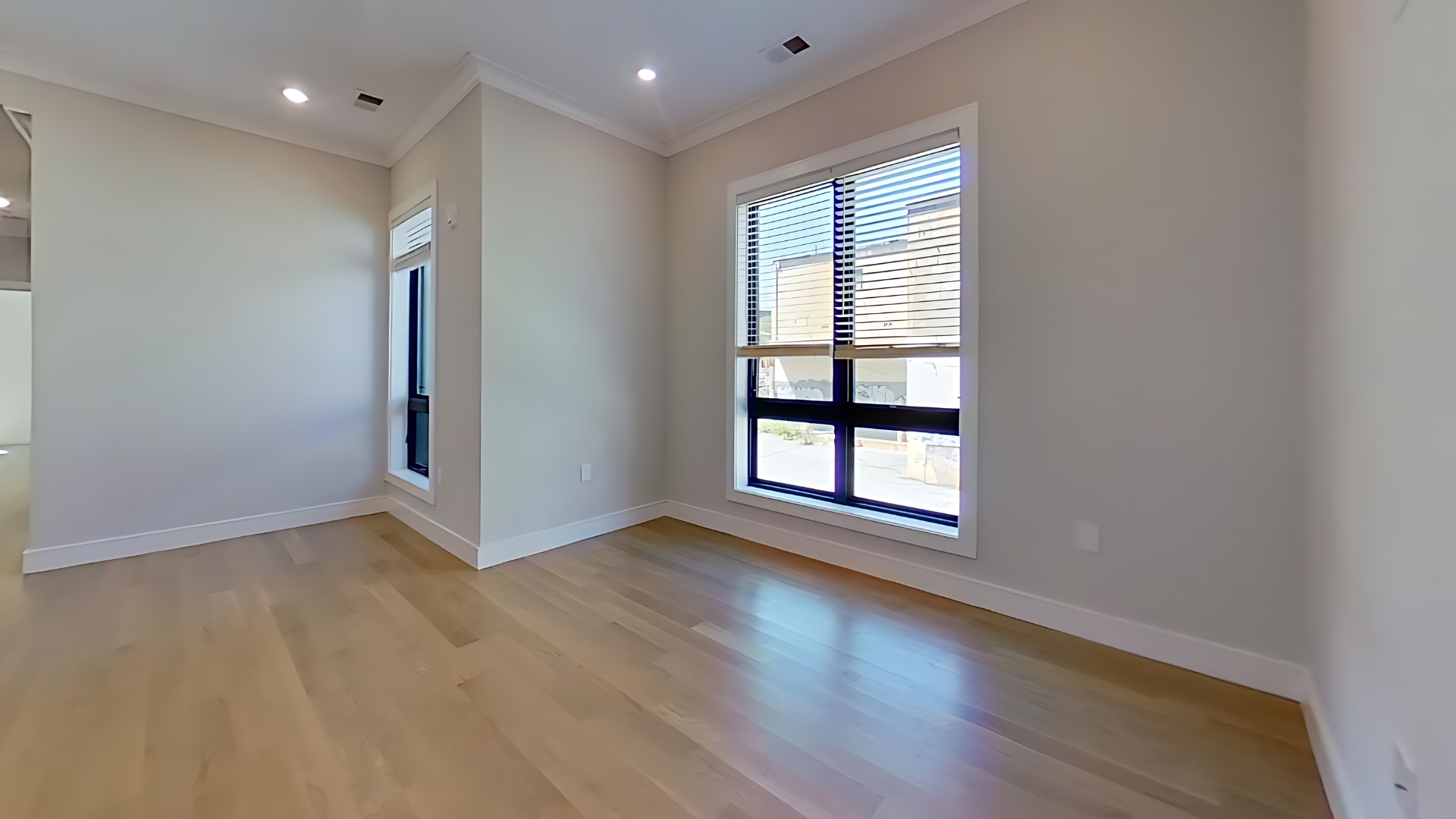 5 bed, 2 bath apartment for rent at 16 Highgate St Unit 203, Allston — photo 6 of 9