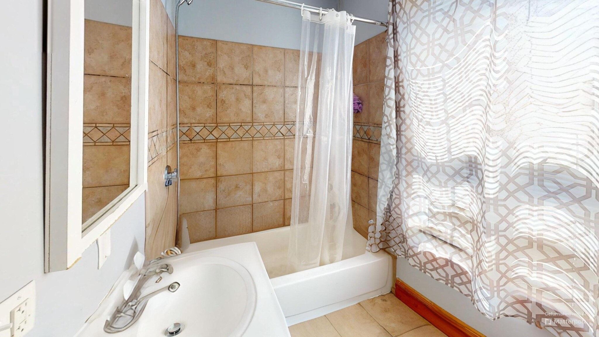 21 Alpine St, Roxbury