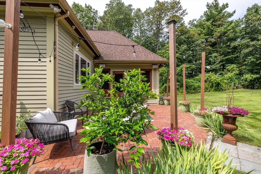 9 Washington Ave, Woburn