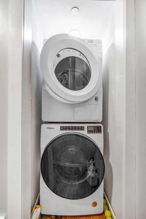 8 W Bellflower St, Dorchester