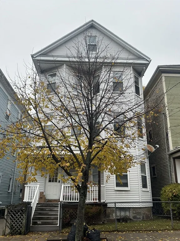 68 Calumet St, Mission Hill