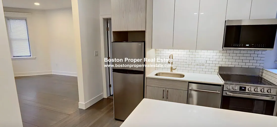 11 Queensberry St, Fenway