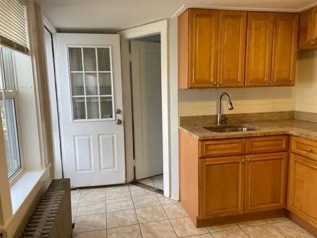 2 Brookside Ave, Worcester