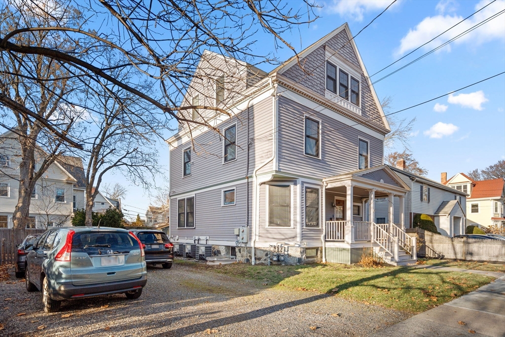 18 Wyman St, East Arlington