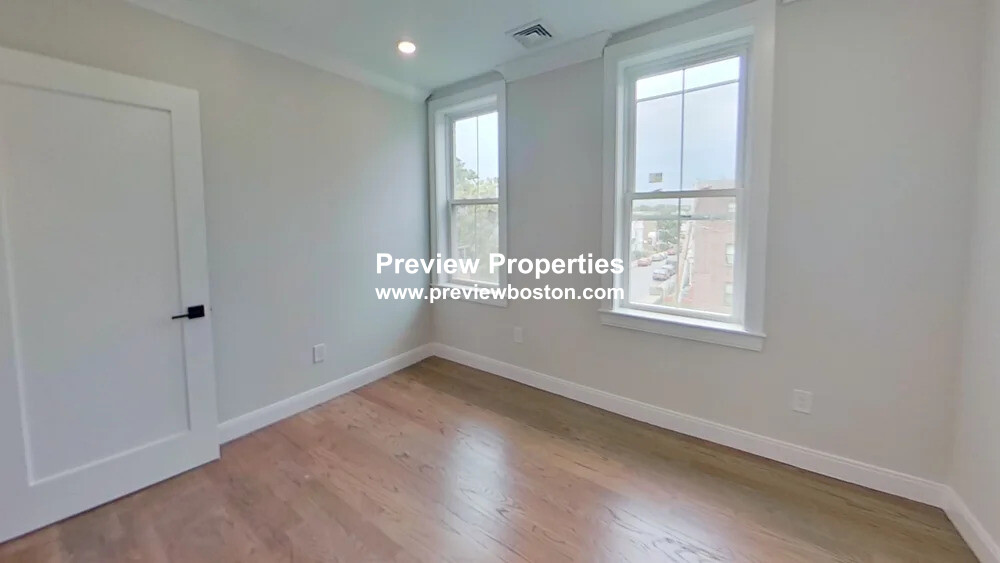 93 George St, Roxbury