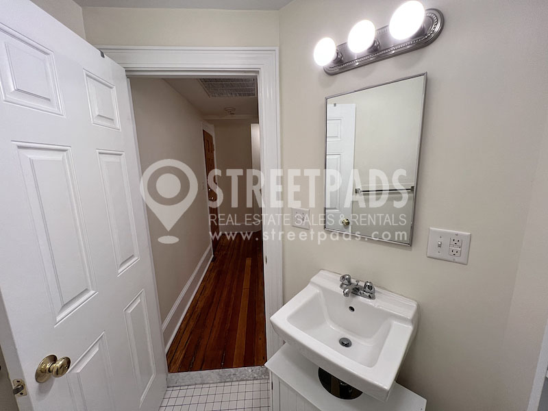 881 Massachusetts Ave, Central Square