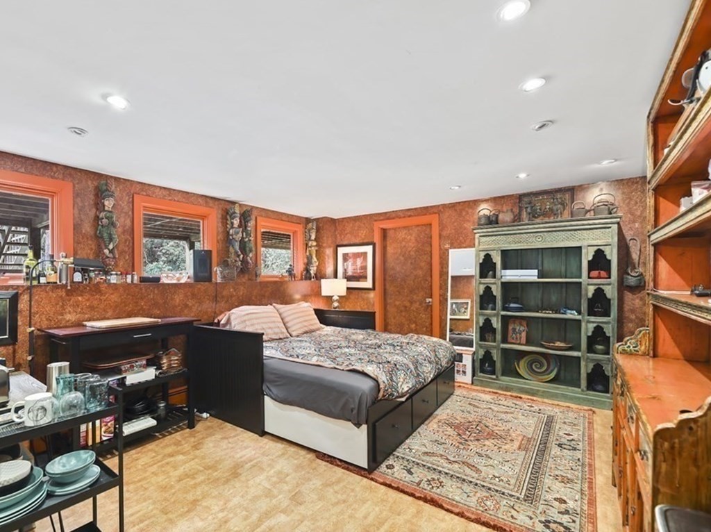 38 Cumberland Ave, Brookline