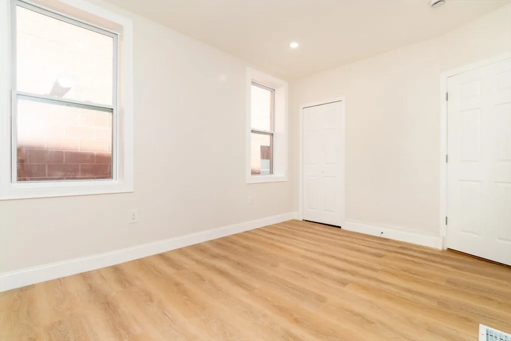 331 Centre St, Jamaica Plain