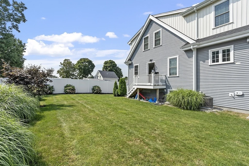 27 Mill St, Quincy