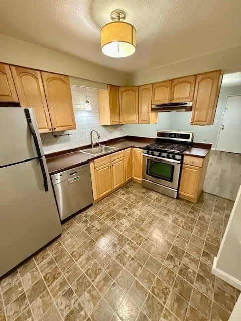 1461 Pawtucket Blvd, Lowell