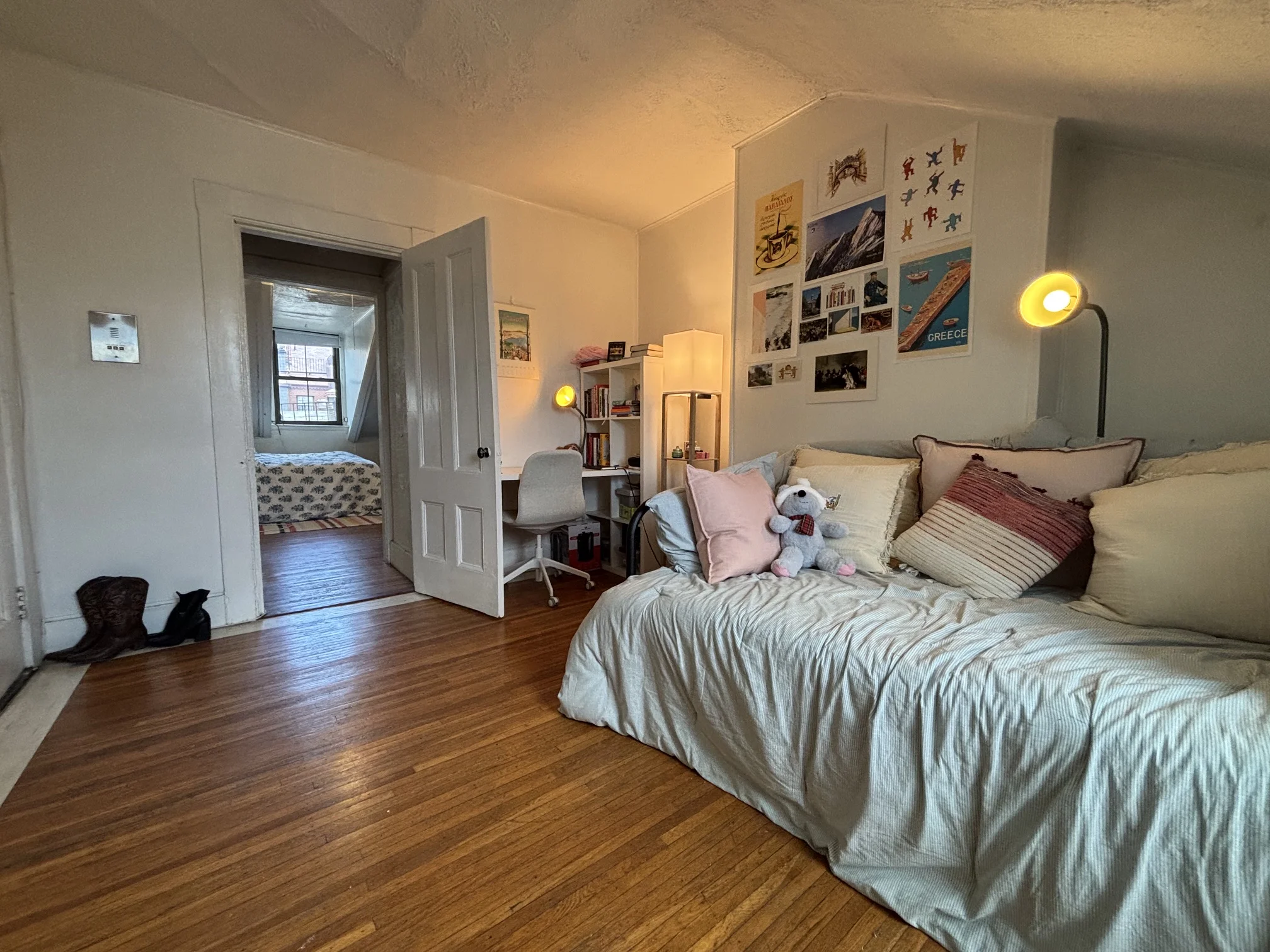 69 Charles St, Beacon Hill