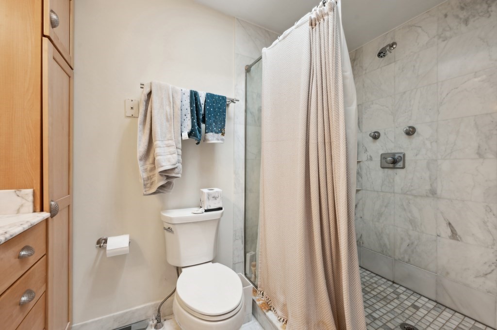 37 Queensberry, Fenway