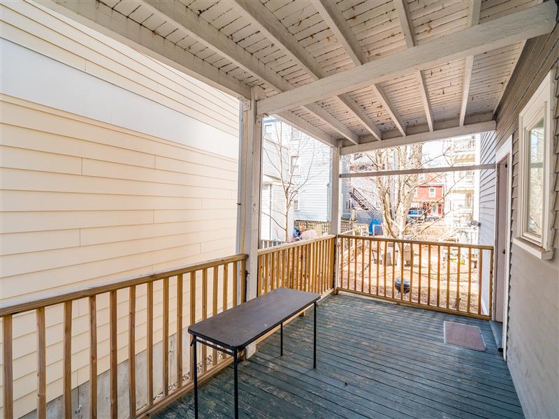 318 Beacon St, Ward Two