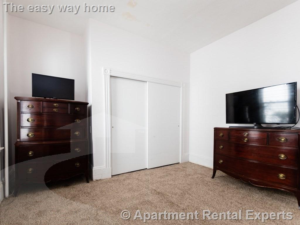 15 Russell Rd, Davis Square