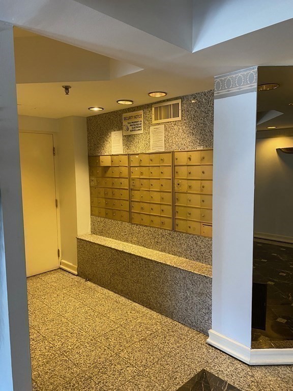 1933 Commonwealth Ave, Brighton