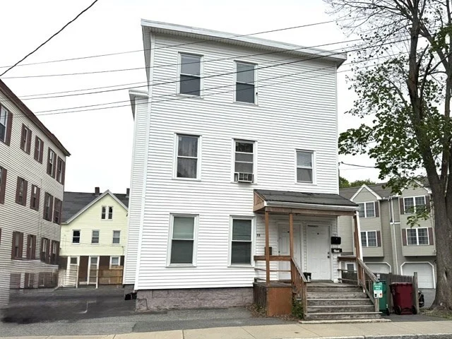 83 Lane St, Lowell