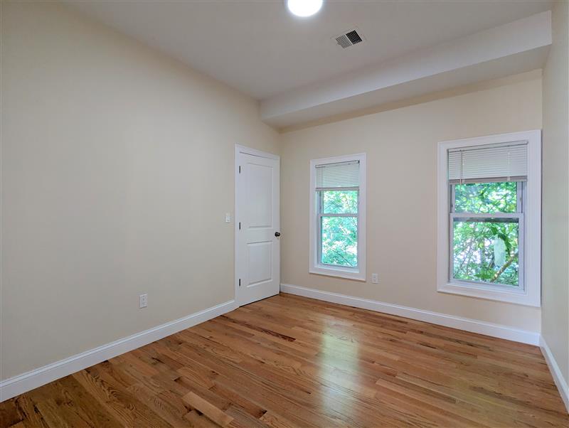 2 Sacramento Pl, Baldwin