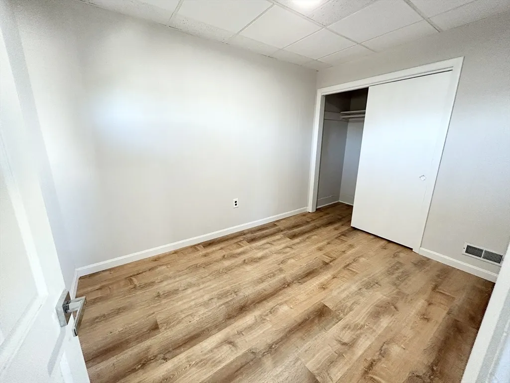 105 Buttonwood, Boston