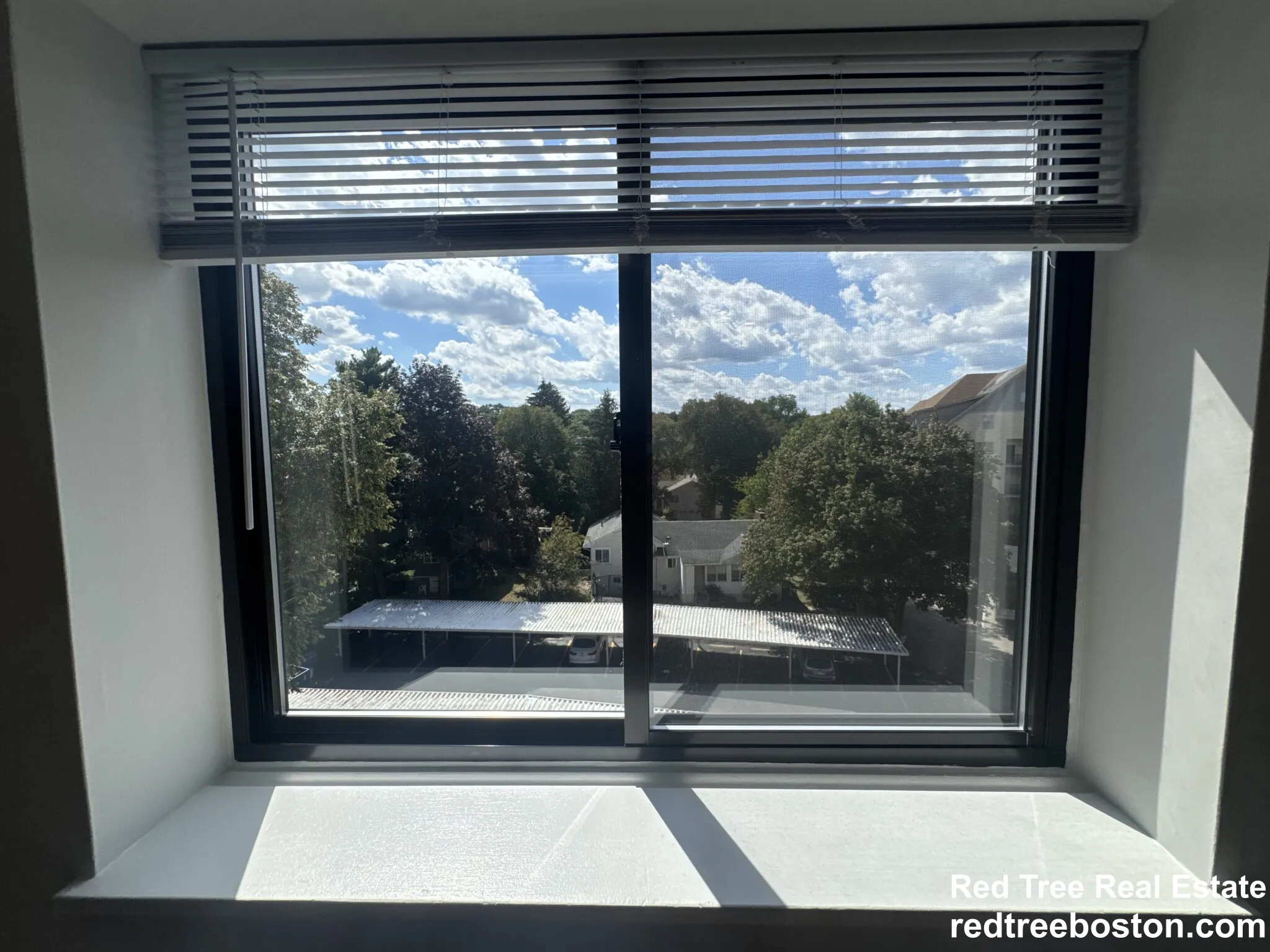 320 Hammond Pond Pkwa, Chestnut Hill