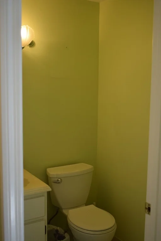 11 Hilltop Ln, Easton