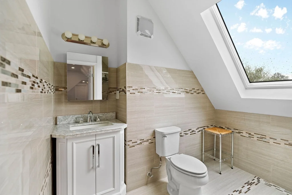 201 Adams St, Endicott