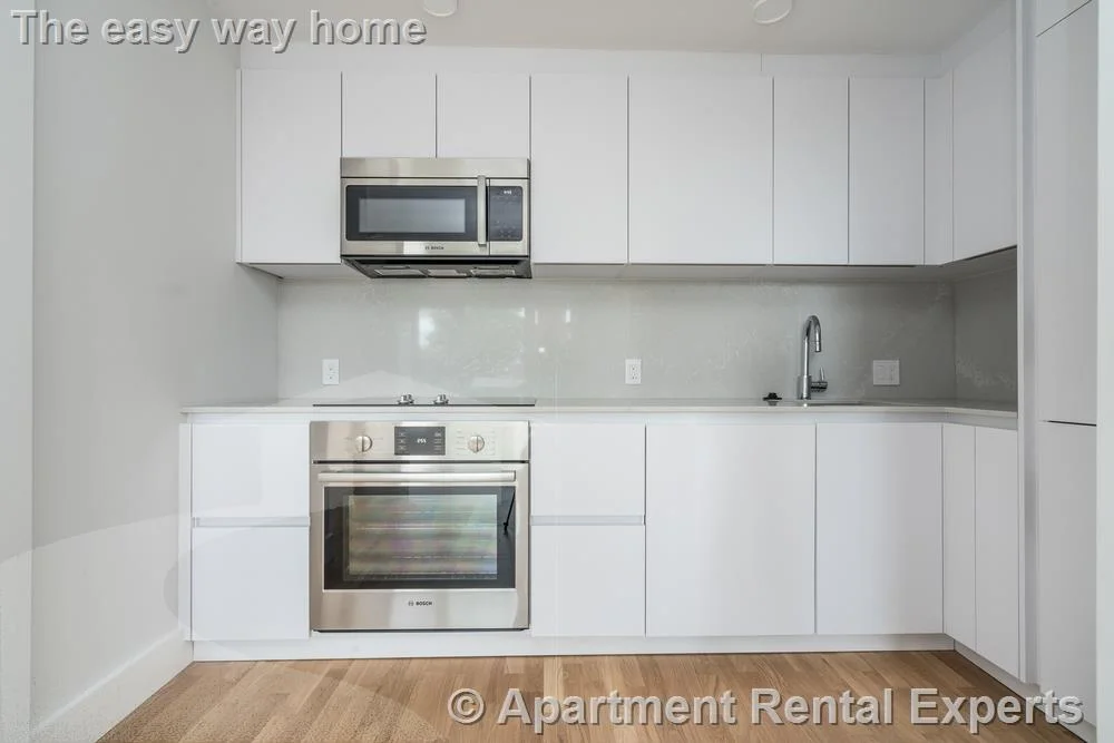 334 Harvard St, Harvard Square