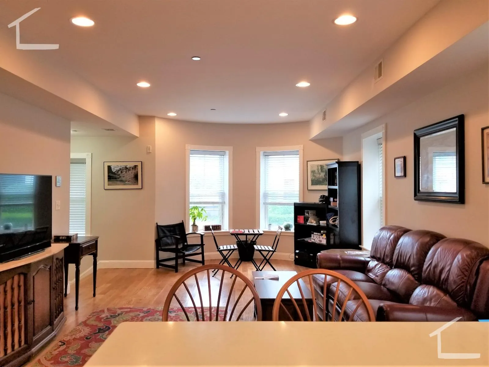 52 Kent St, Brookline Village