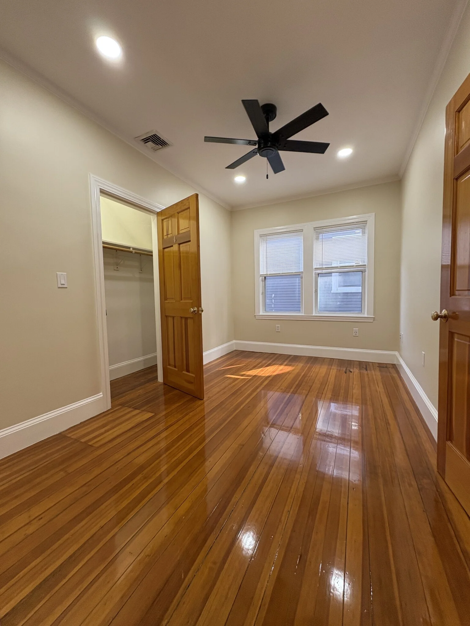 200 Hyde Park Ave, Jamaica Plain