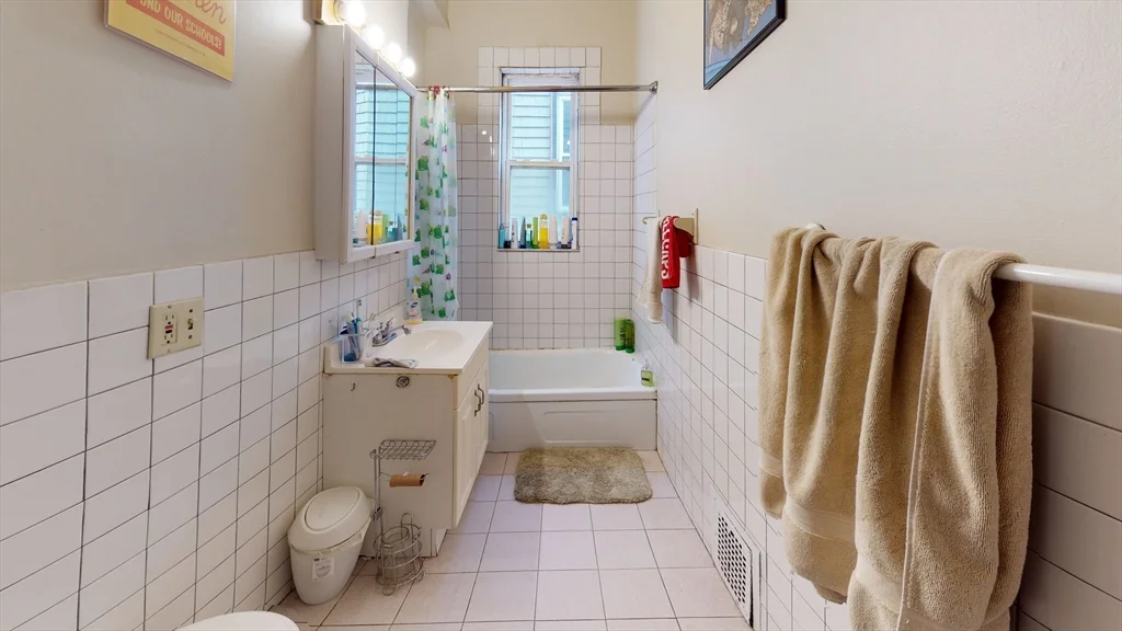 8 Olmstead St, Jamaica Plain