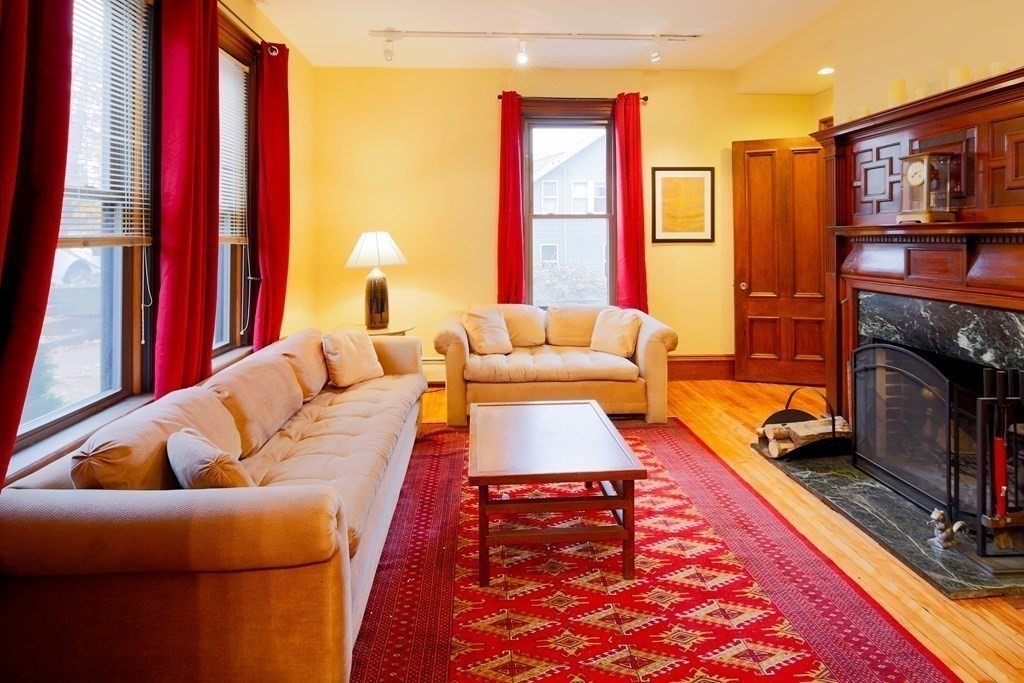 182 Palfrey St, Watertown