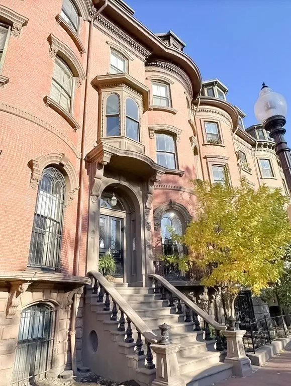 534 Massachusetts Ave, South End