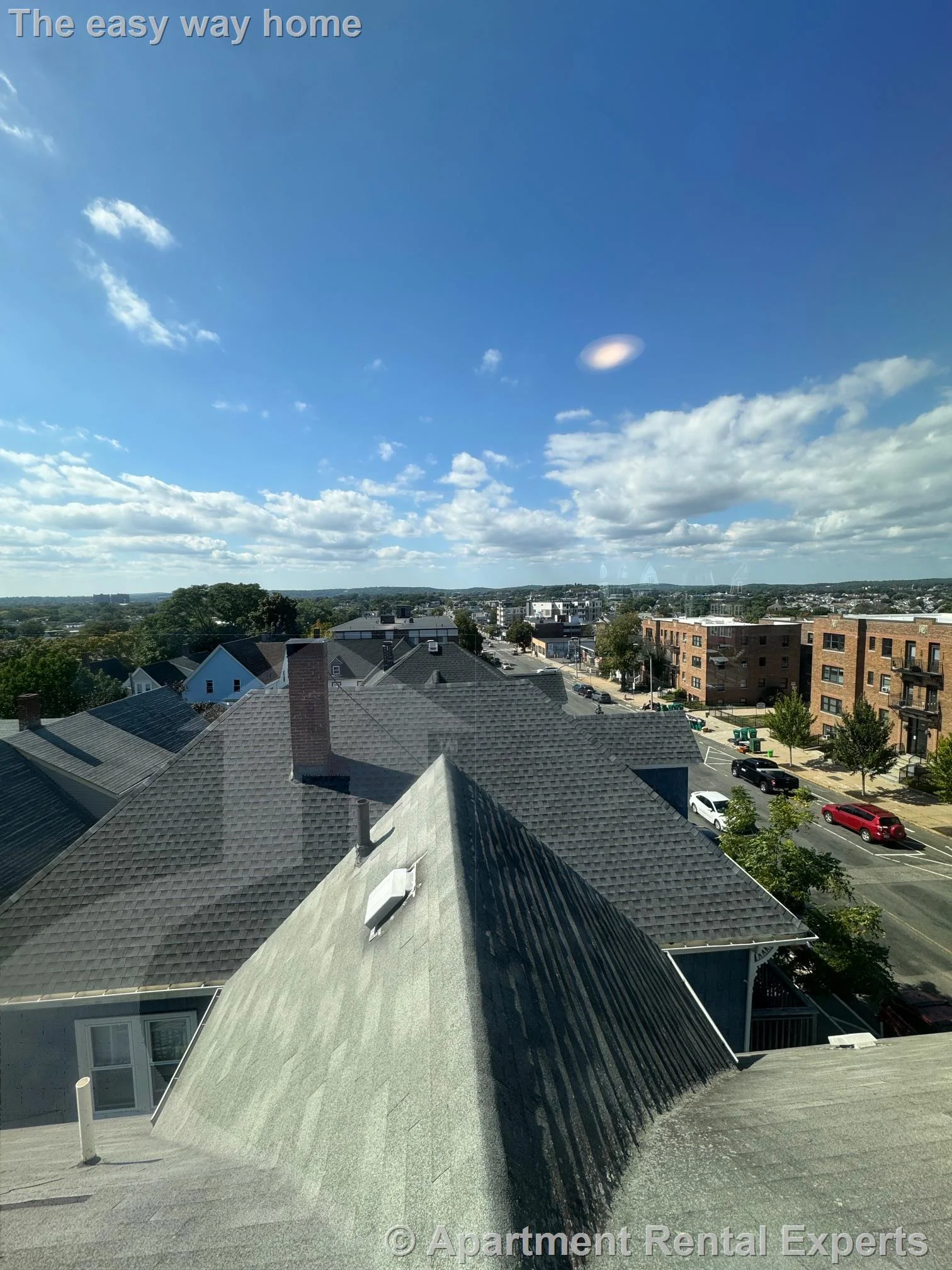 454 Broadway, Magoun Square