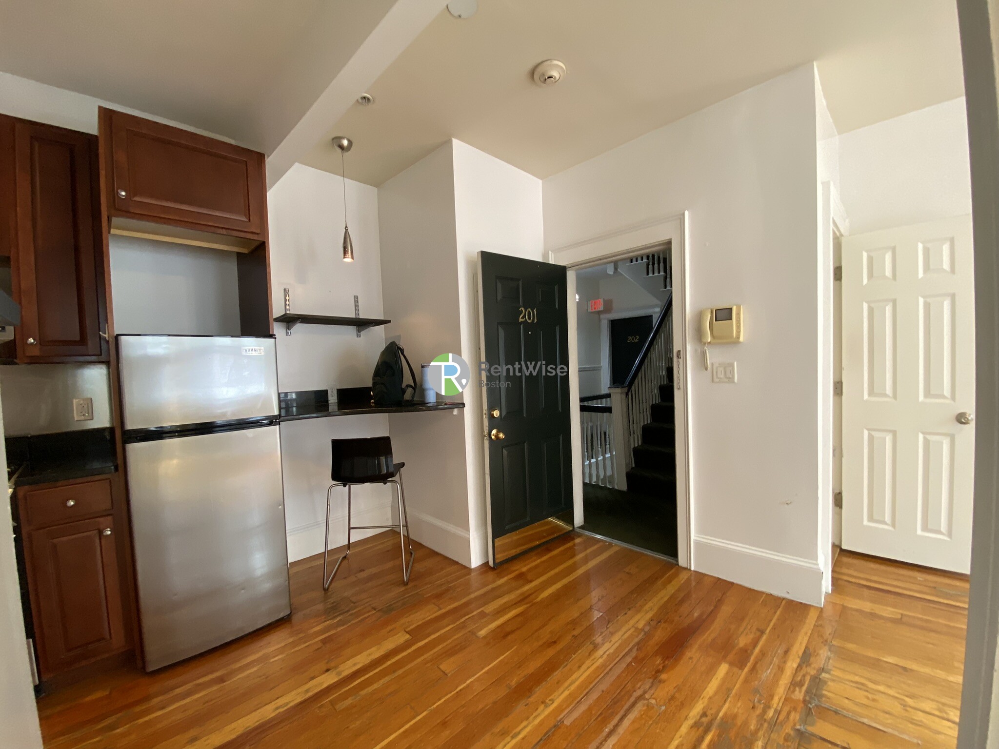 75 Burbank St, Fenway