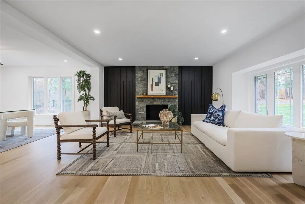 54 Spywood Rd, Sherborn