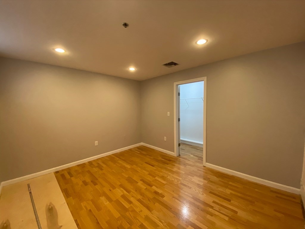 2277 Massachusetts Ave, North Cambridge