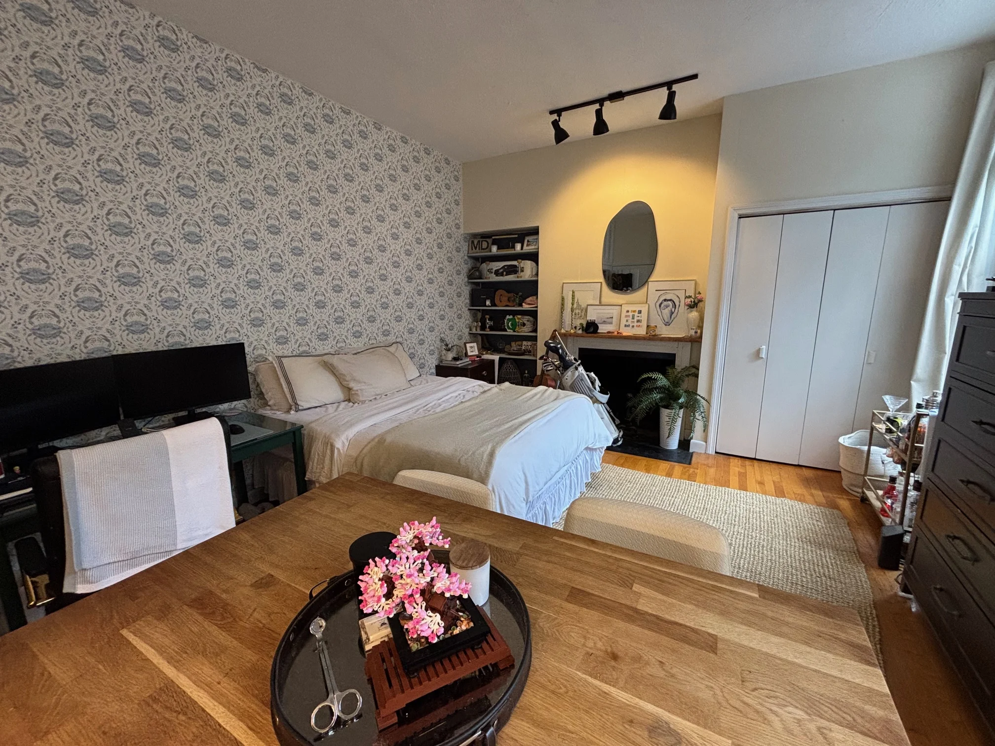 11 South Russell St, Beacon Hill