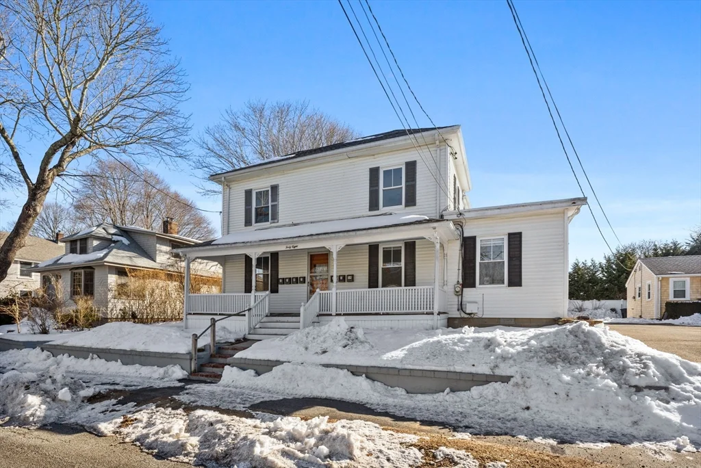 48 Walker St, Falmouth (village)