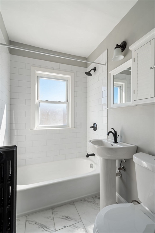 10 Centre Ave, Dorchester