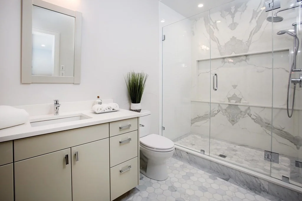 373 Harvard St, Coolidge Corner