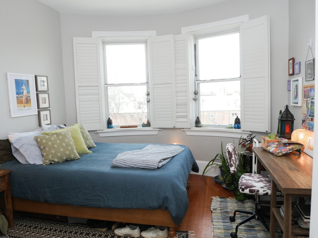 14 Chestnut Hill Ave, Brighton