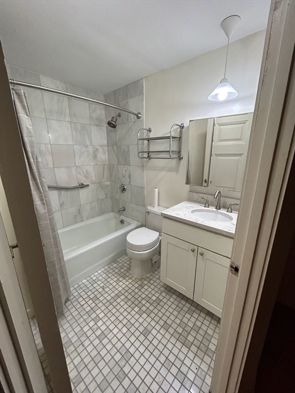 174 Commonwealth Ave, Back Bay