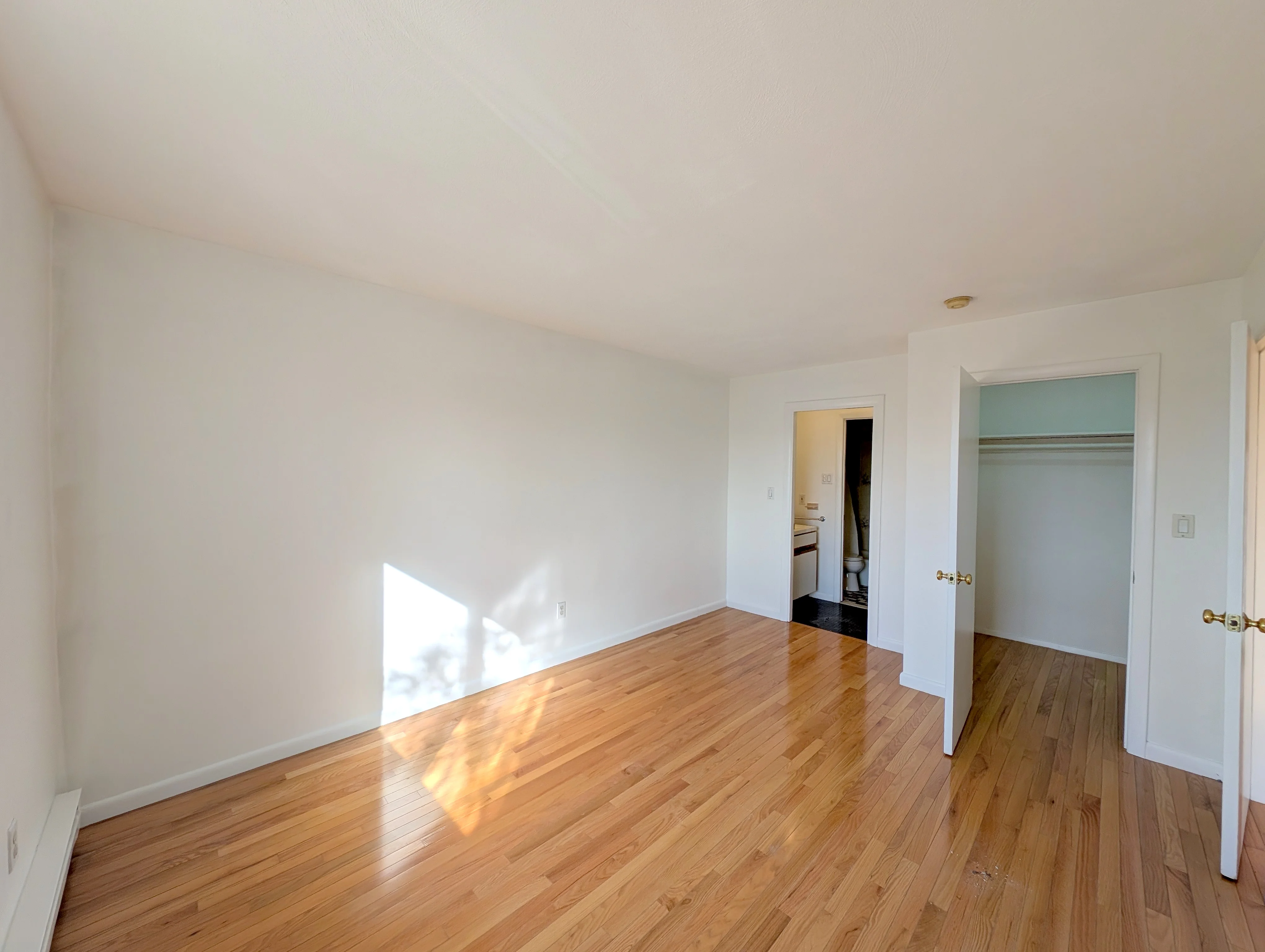 10 Roberts St, Magoun Square