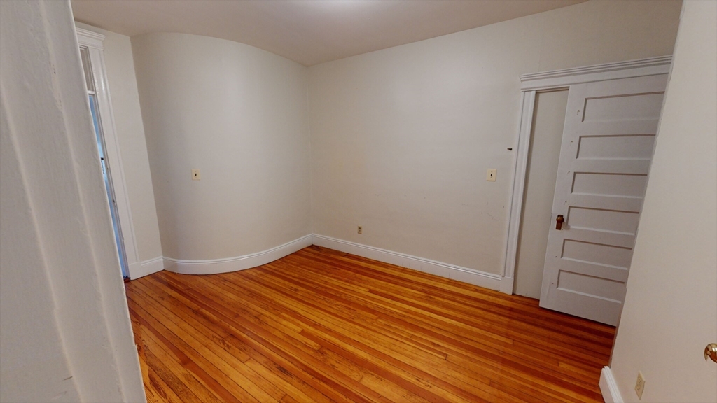 1906 Beacon, Brookline