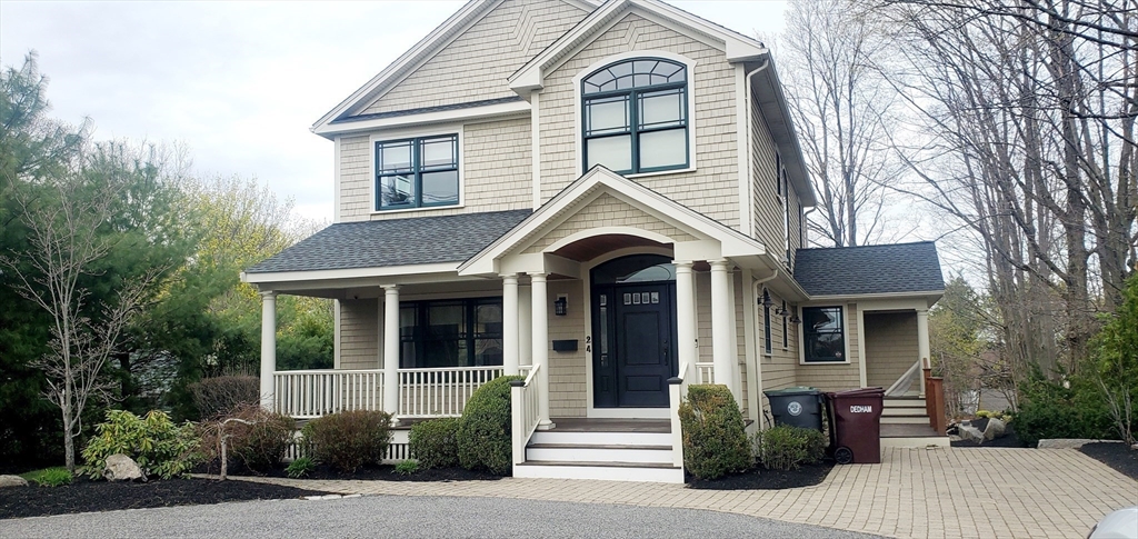 24 Elm, Dedham