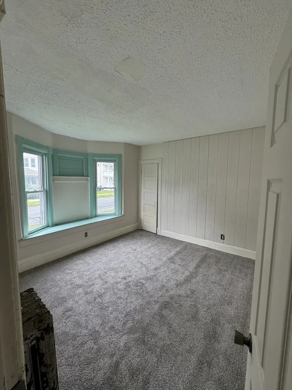 735 Belmont St, Springfield