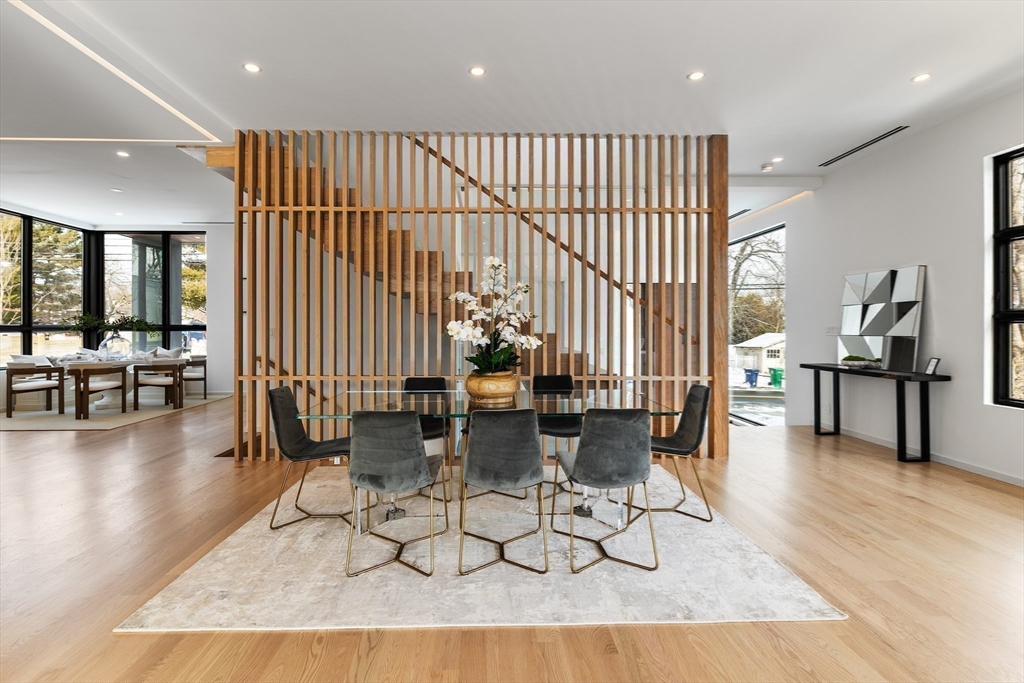 90 Auburndale Ave, Newton