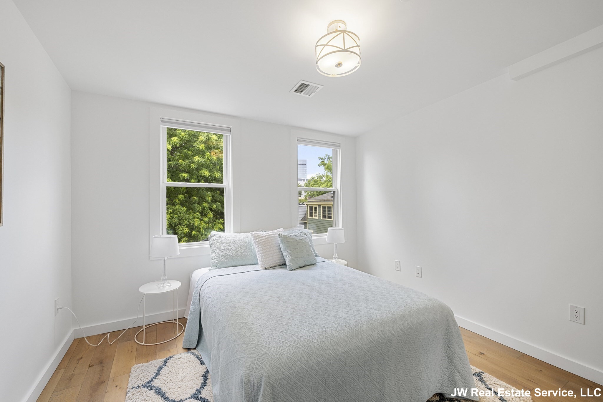 338 Hurley St, East Cambridge