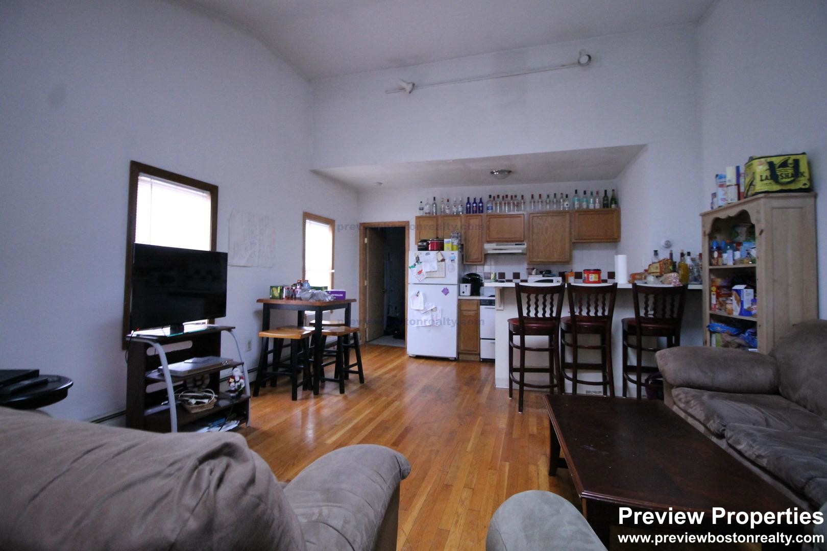 8 Shepard St, Brighton